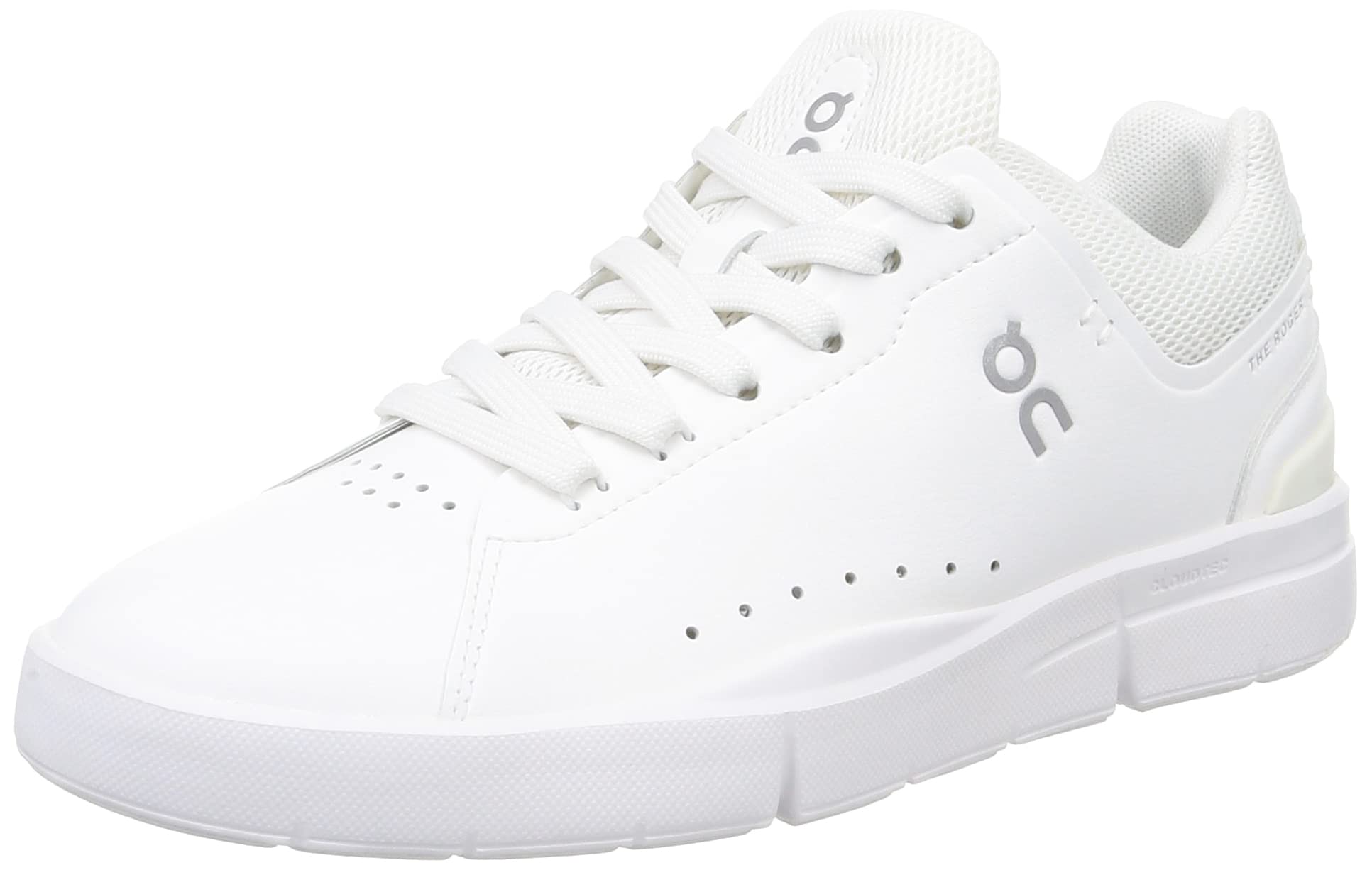 On Women's The Roger Advantage Sneakers