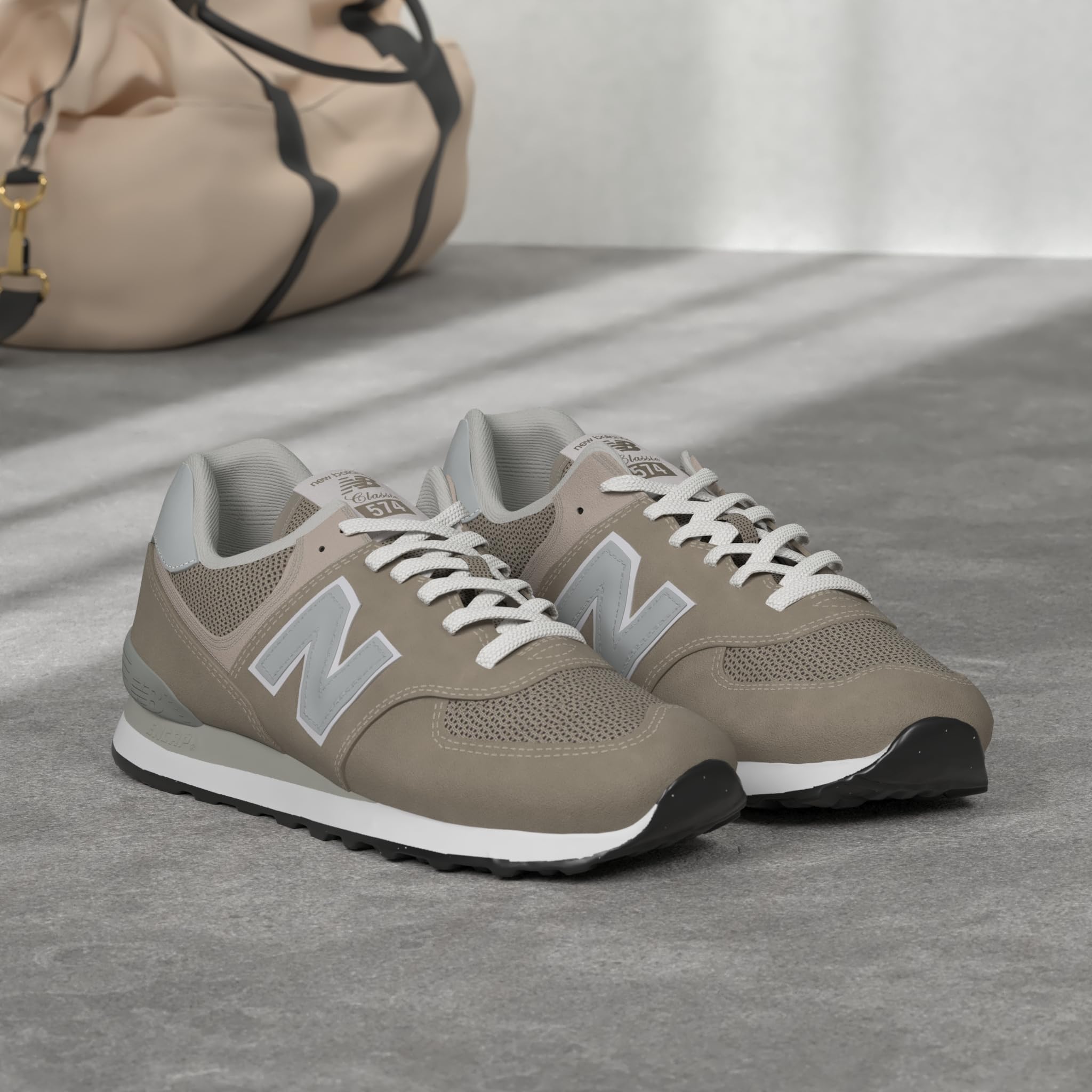 New Balance Women's 574v2 Trainers