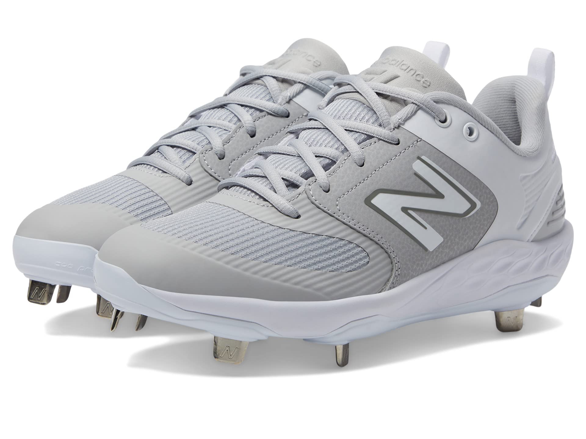 New Balance Women's Fresh Foam Velo V3 Softball Shoe