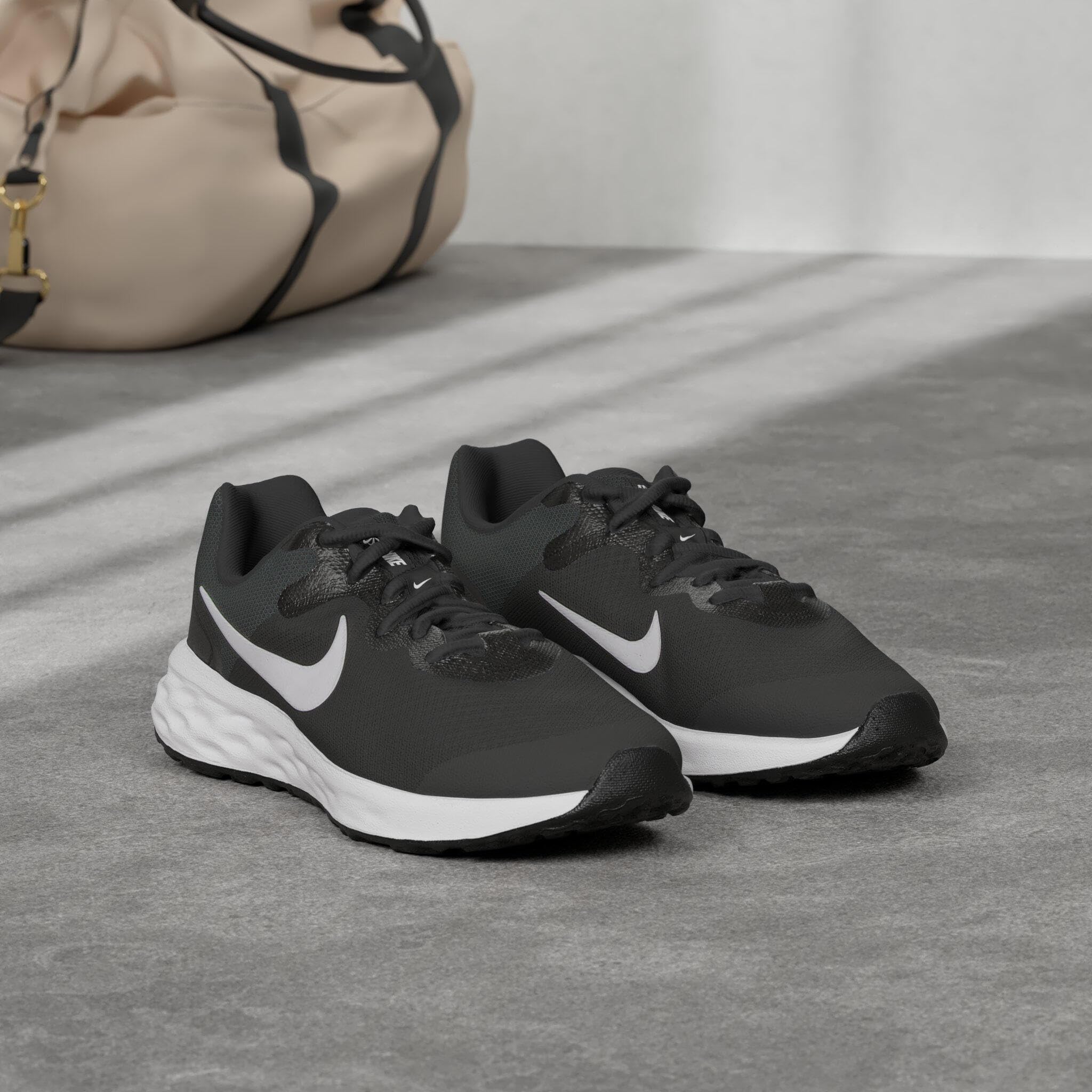 Nike Girls' Revolution 6 Running Shoes