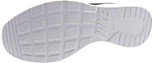 NIKE Women's Tanjun Running Shoes