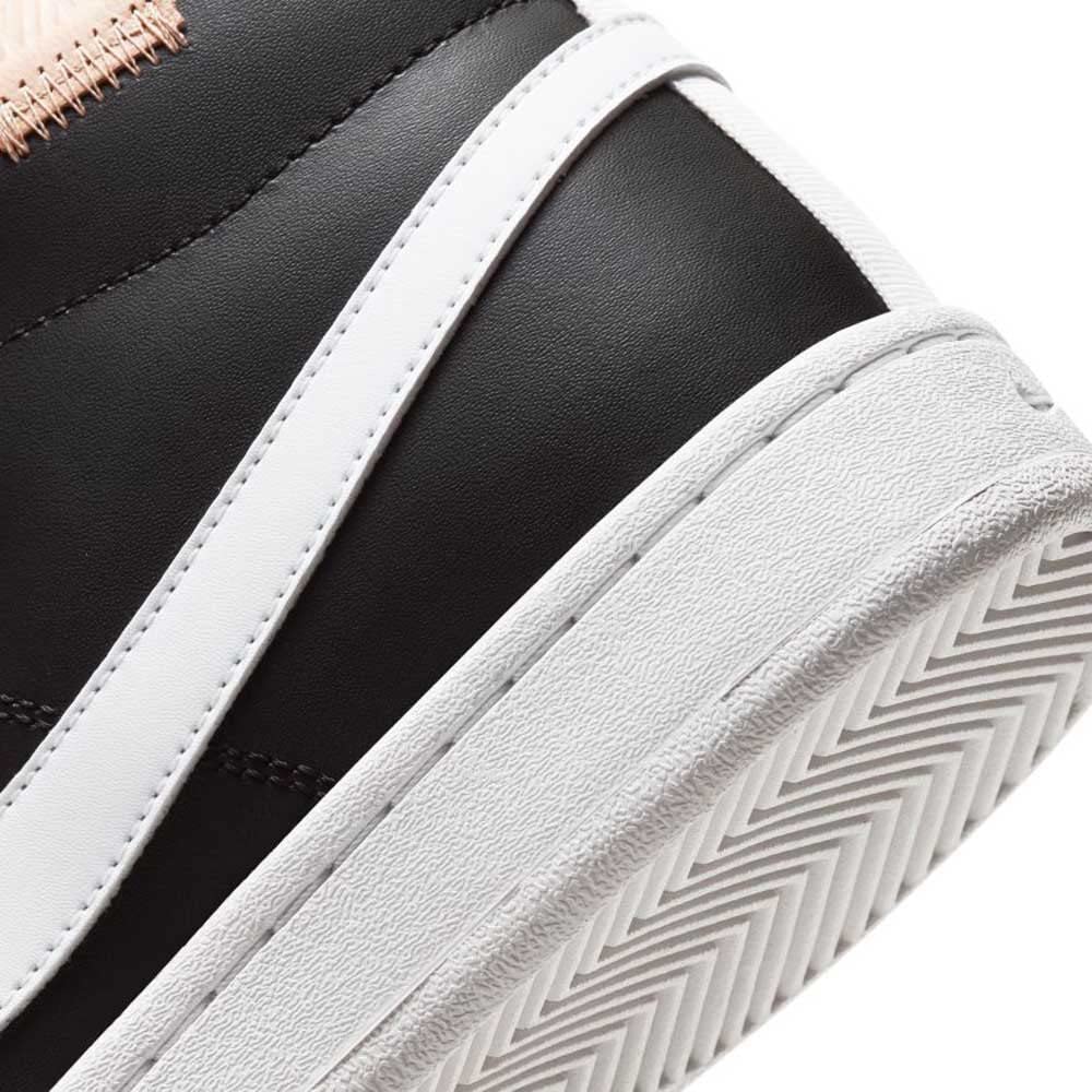 NIKE Men's Tennis Shoe