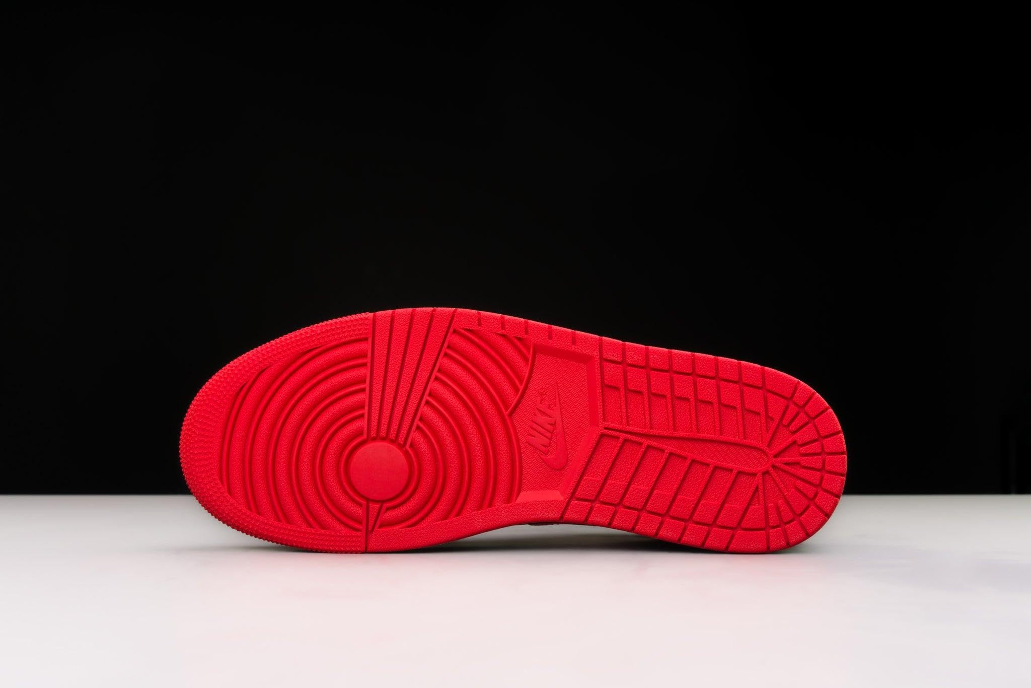 Nike Men's Air Jordan 1 Mid Sneaker