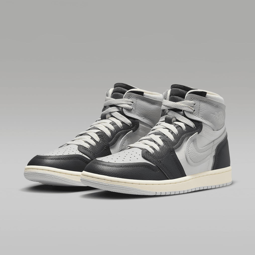 Nike Women's Air Jordan 1 Mid Shoes