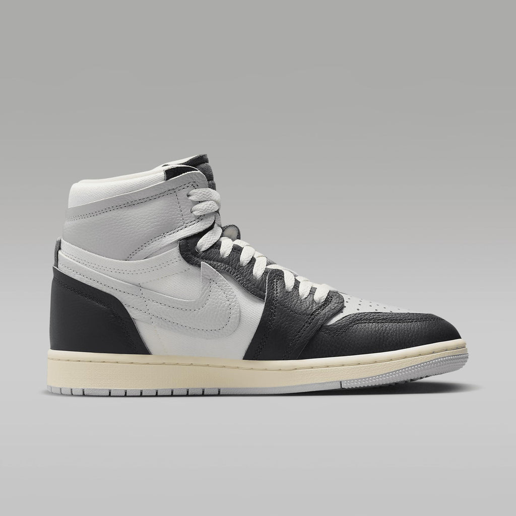 Nike Women's Air Jordan 1 Mid Shoes