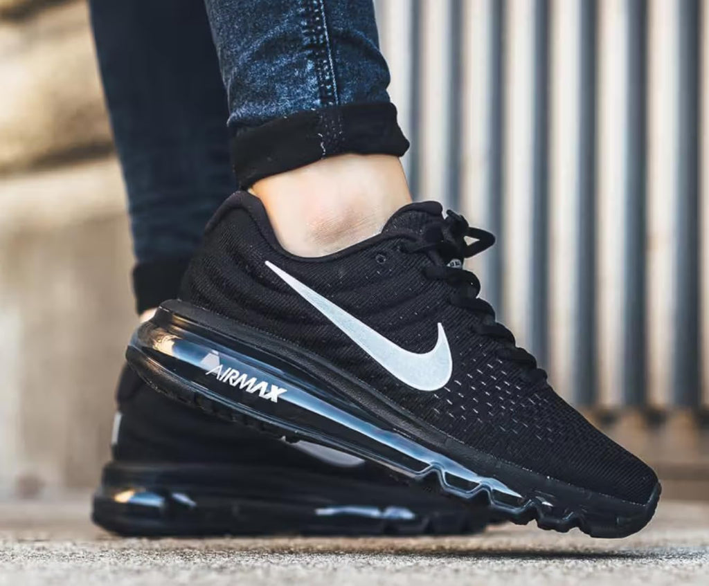 Nike Men's Air Monarch IV Cross Trainer